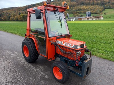 Kommunaltraktor Traktor Kubota B2150 HST  mit erst 780 Betr. Std. , Fronthydraulik