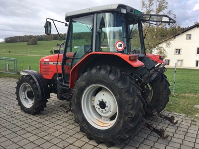 Tracteur Massey-Ferguson 4235