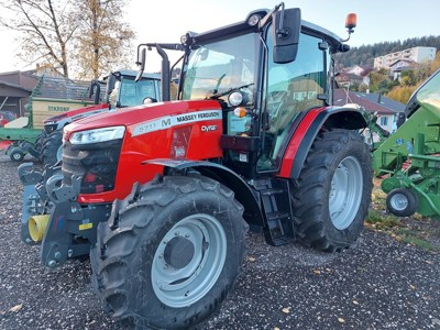 Tracteur Massey-Ferguson 5711 M D4