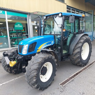 New Holland, Traktor New Holland T4050 Super Steer, 2013