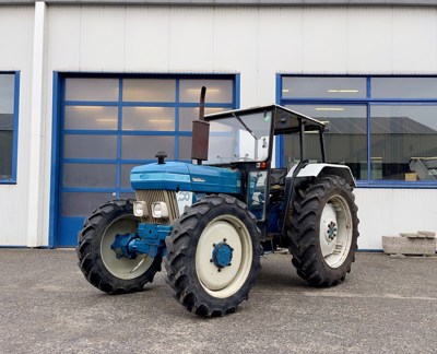 Tracteur Ford 4110