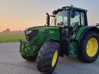 Traktor John Deere 6140M / Autopower / Sufenlosgetriebe / Autotrac