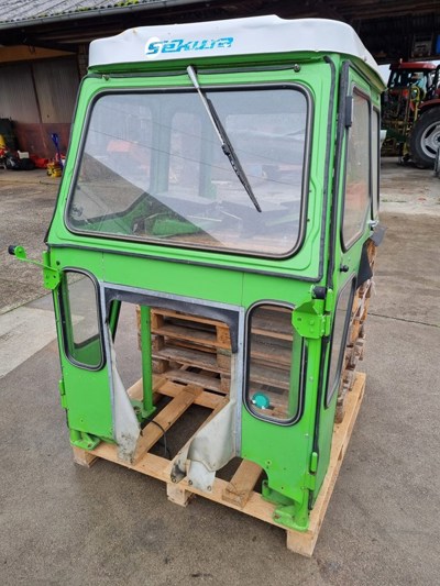 Sekura Kabine passend zu Deutz Traktor D6206