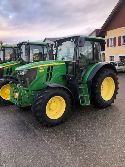 John-Deere 6110 RC