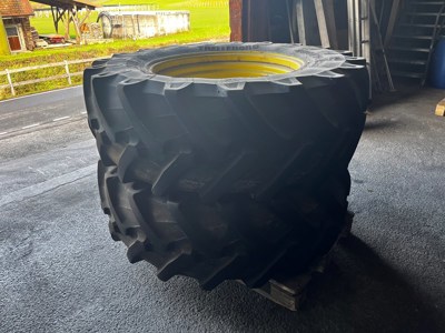 2 Spurverstellräder 480/70 R 30 zu John Deere